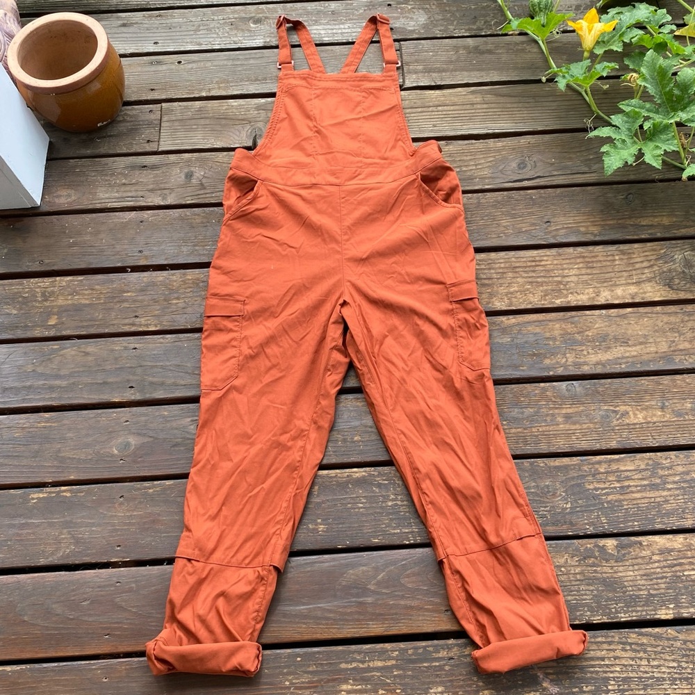 Duluth Trading Co Rust Bib Overalls